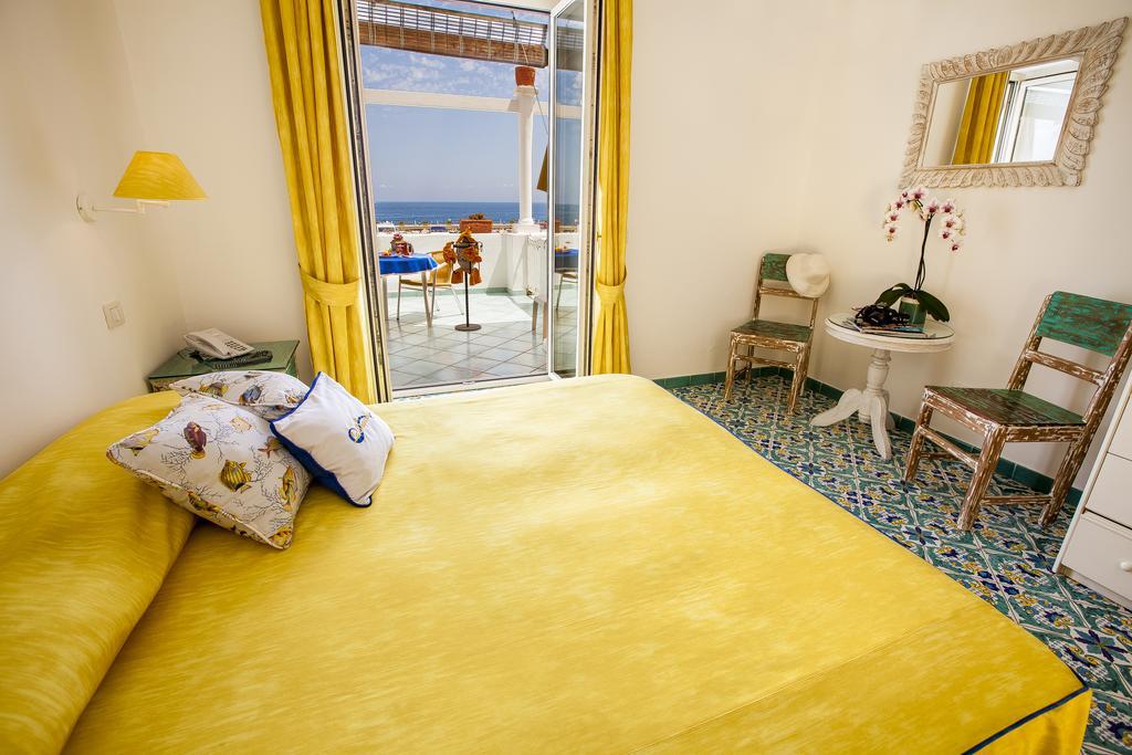 Hotel La Sirenella Lacco Ameno (Isola d'Ischia) Exterior foto